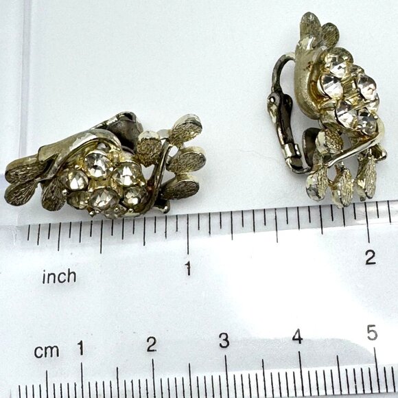 Coro Vintage Clip-On Earrings Gold Tone With Rhinestone Floral Design - Picture 3 of 7